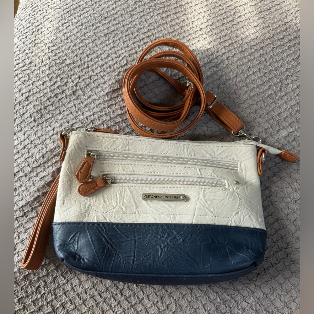 Bundle 3 for $10 Small leather cross body purse in like new condition
